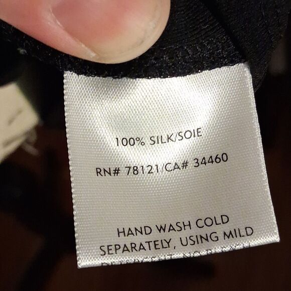 EILEEN FISHER 100% SILK Black Sleeveless Women's Top Size Large - Picture 6 of 7